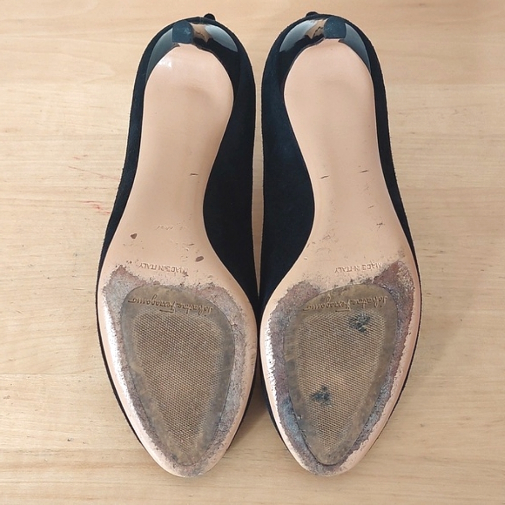 Salvatore Ferragamo black suede pumps - Picture 12 of 16